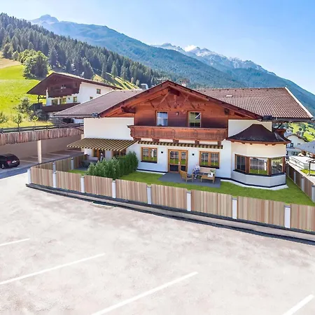 Lovely In The Stubai Valley, Cleaning Included Apartment *
