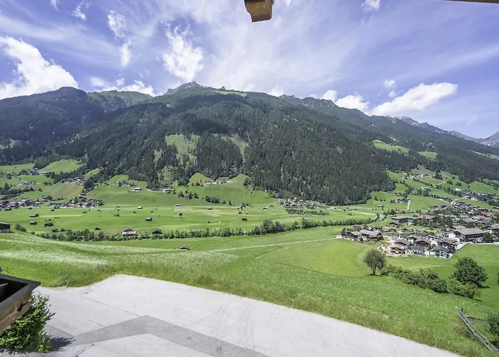 In Stubaital Near Lift, Cleaning Included Apartment *